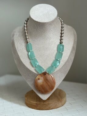 Shell Disc Statement Necklace Faceted Seafoam Green Beads Natural Seashell Ocean